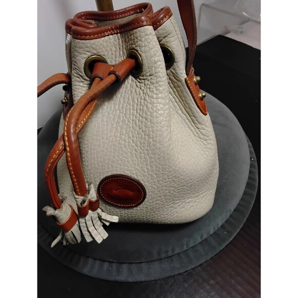 Dooney & Bourke Vintage Drawstring Small Bucket Bag All Weather Leather - Picture 2 of 6